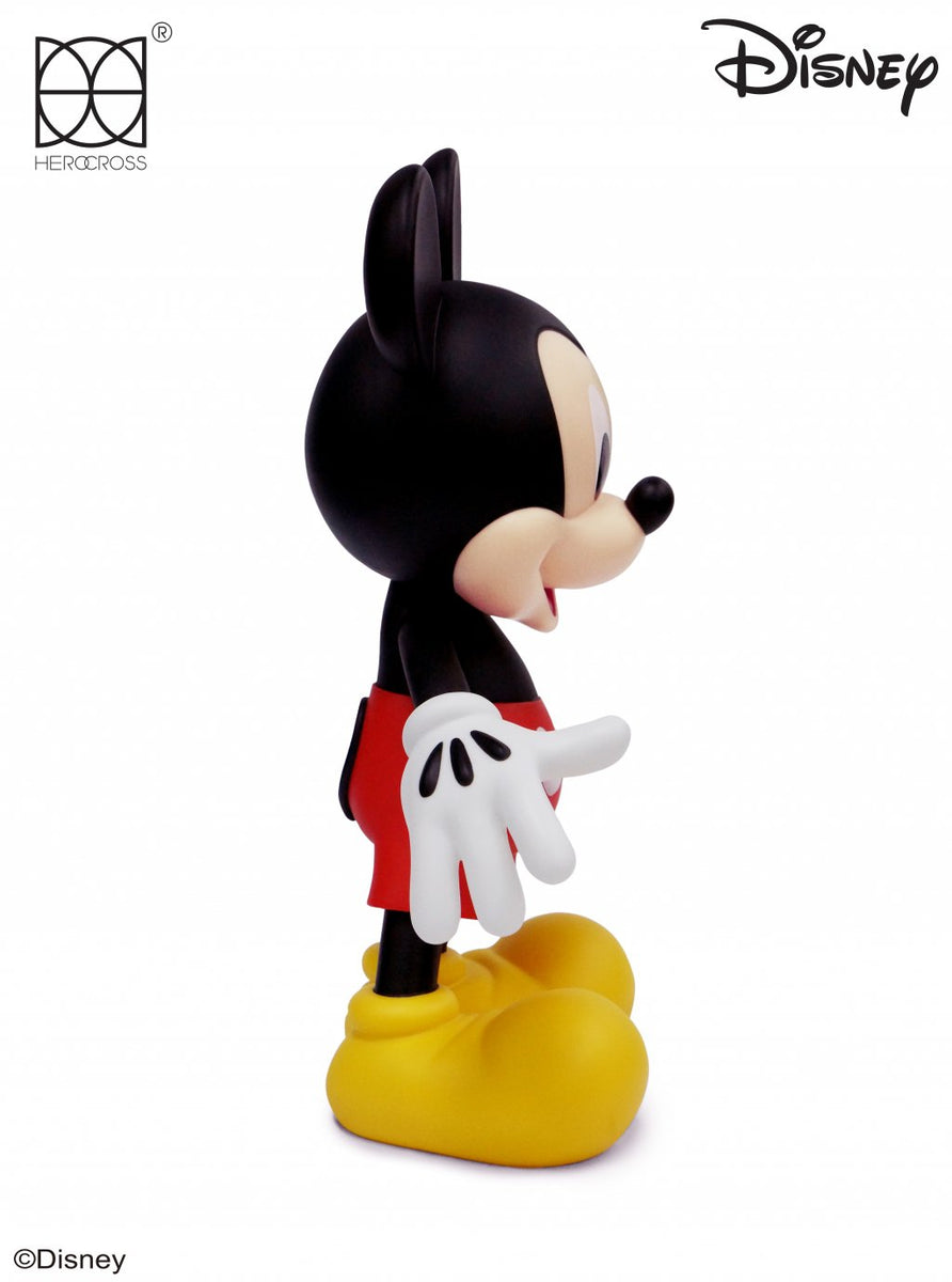 Disney Mickey Mouse Life Size Statue 1:1