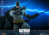 Hot Toys DC Comcis Batman: The Dark Knight Returns Batman 1/6 12" Scale Collectible Figure