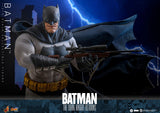 Hot Toys DC Comcis Batman: The Dark Knight Returns Batman 1/6 12" Scale Collectible Figure