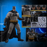 Hot Toys DC Comcis Batman: The Dark Knight Returns Batman 1/6 12" Scale Collectible Figure