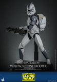 Hot Toys Star Wars: The Clone Wars 104th Battalion Wolfpack Clone Trooper (Deluxe Version) 1/6 Scale 12" Collectible Figure