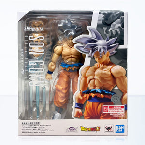 Bandai S.H.Figuarts Dragon Ball Super Son Goku Autonomous Ultra Instinct Action Figure