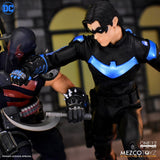 Mezco Toyz One:12 Collective DC Comics Nightwing (Dick Grayson) 1/12 Scale Collectible Figure